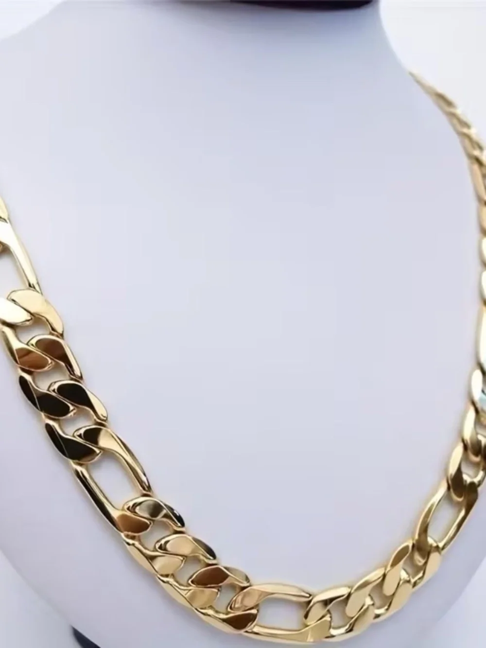 24 inch Figaro chain necklace